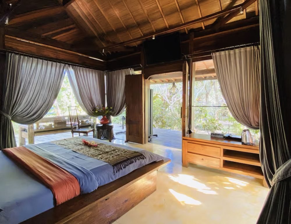 anita's-orange-room-1